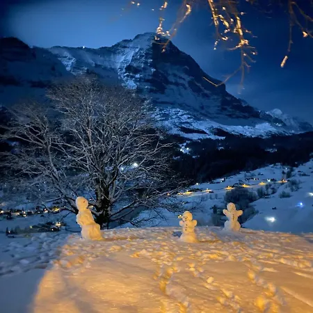 赫沙夫特木屋酒店 *
